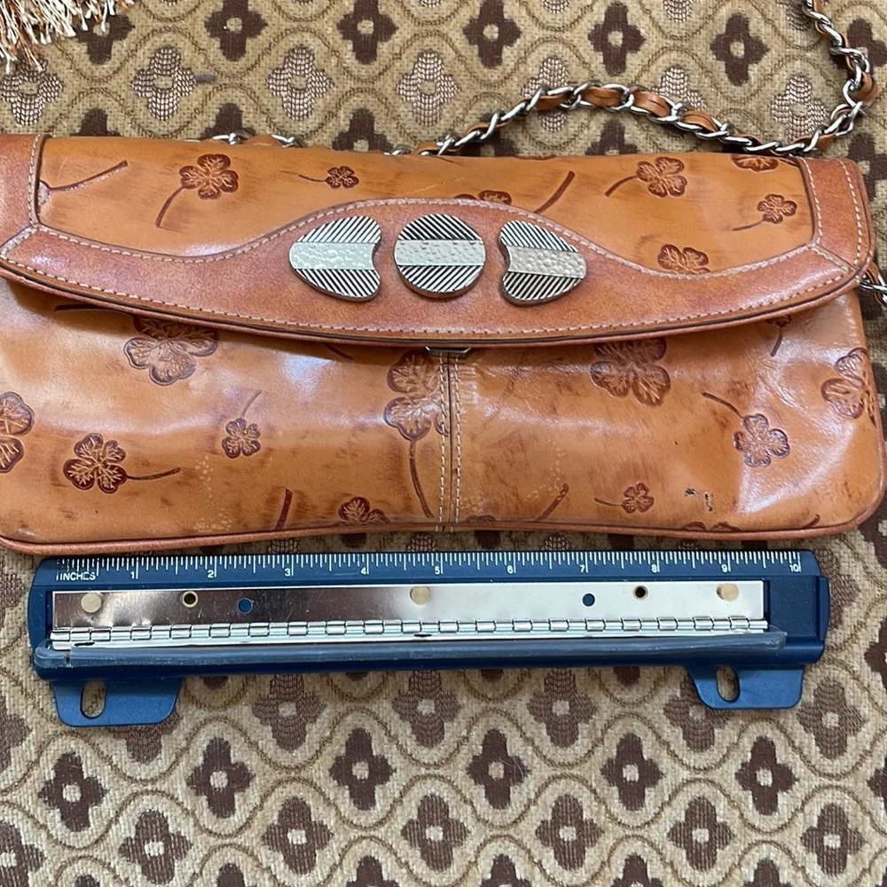 Designer Leather Purse - Picture 6 of 8